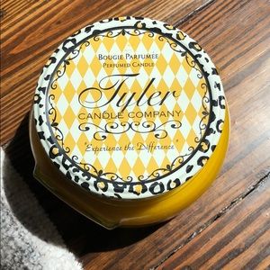 Tyler Candle Company Fleur De Lis 22oz
